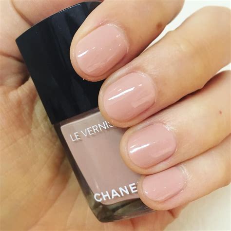 chanel organdi nail polish.